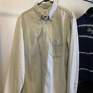 Brand: ZARA Size: LARGE (MEN) 100% Cotton Color: Light Blue (DENIM FABRIC)